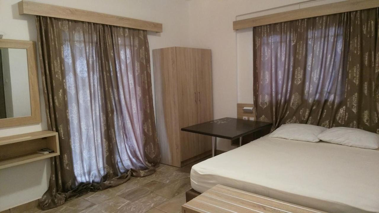 Psarou Apartments Paralía Skotínis Eksteriør billede